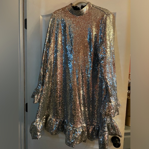 ELOQUII - Beautiful! Silver sequin mini dress - Picture 2 of 2